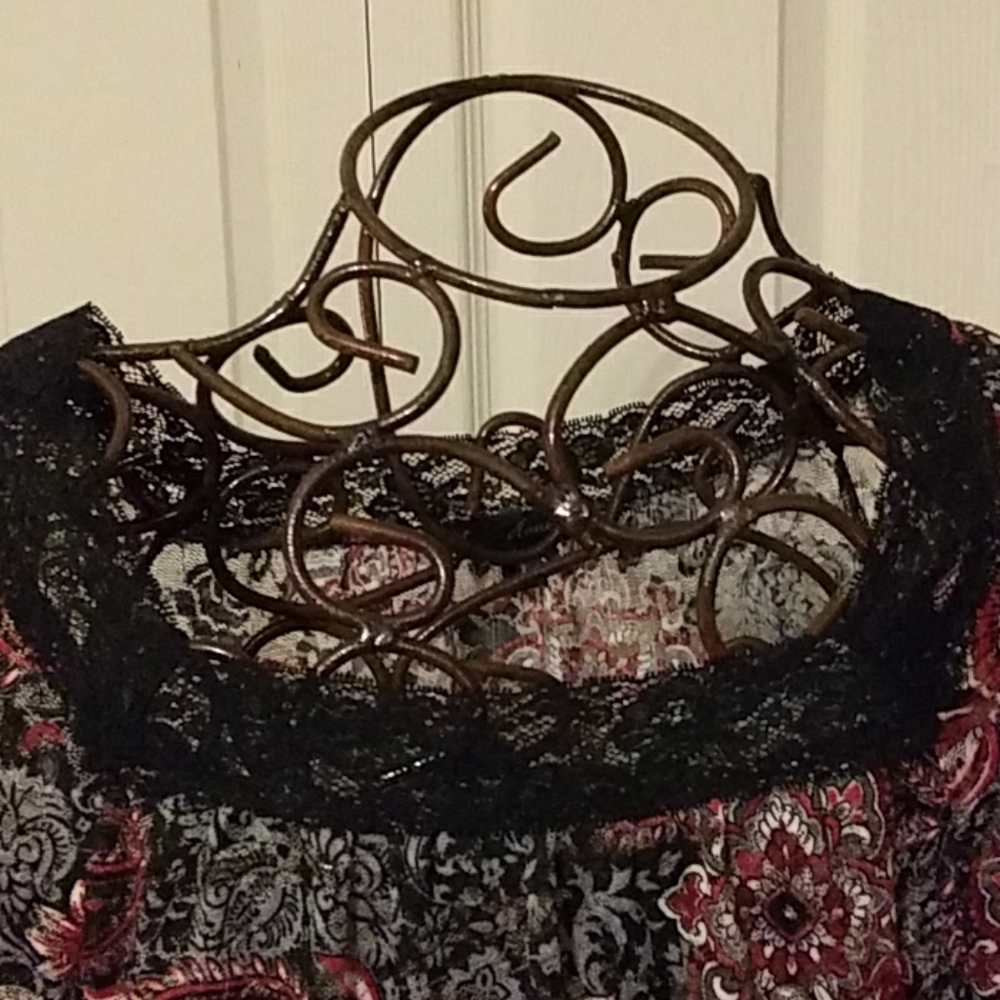 Top - Picture 2 of 8
